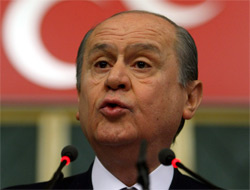 Bahçeli kızdı; OTUR yerine!