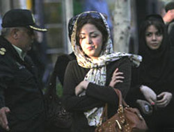 İranda örtünmek zorunlu değil !